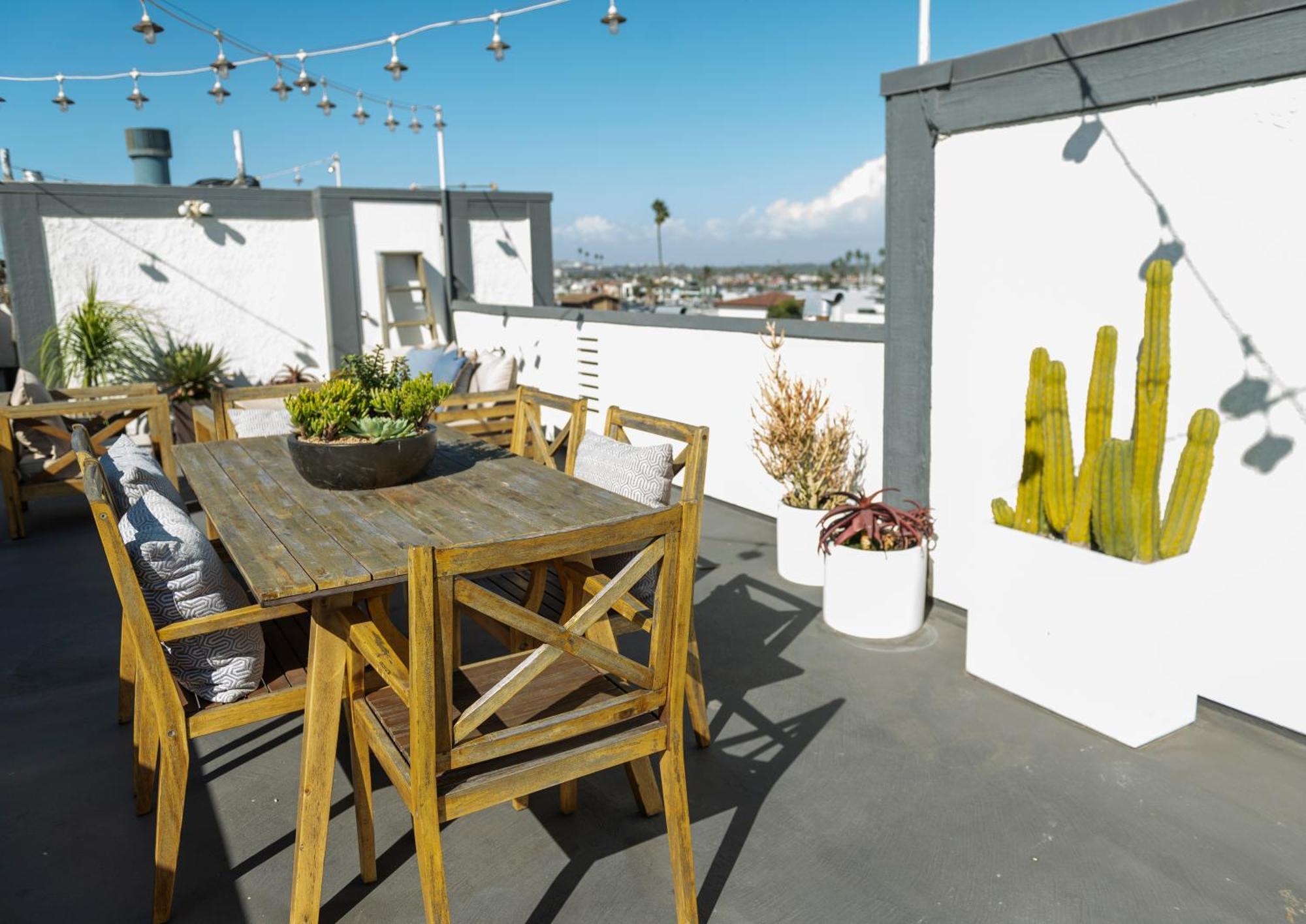 50 M To Sand Lgb 2 King Suites Long Beach Exteriör bild